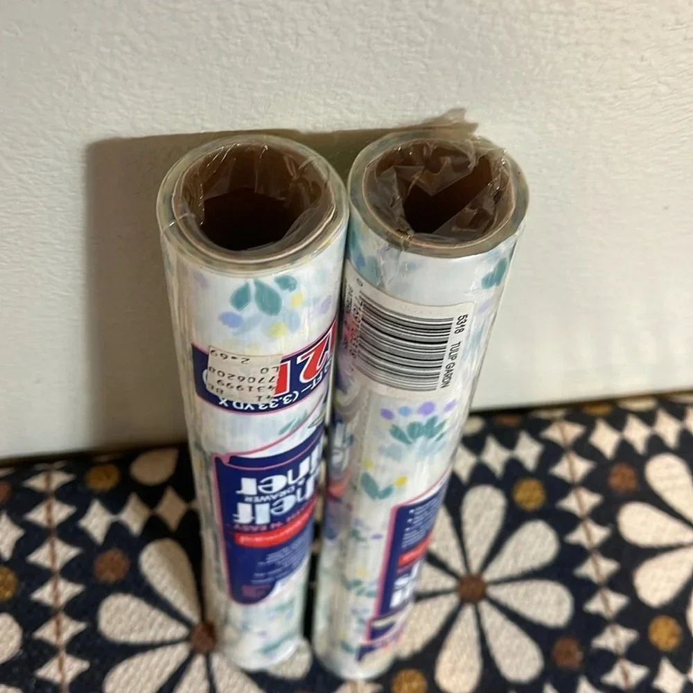 Rubbermaid Vintage Repositionable Light Adhesive Shelf Liner Floral Tulip Garden